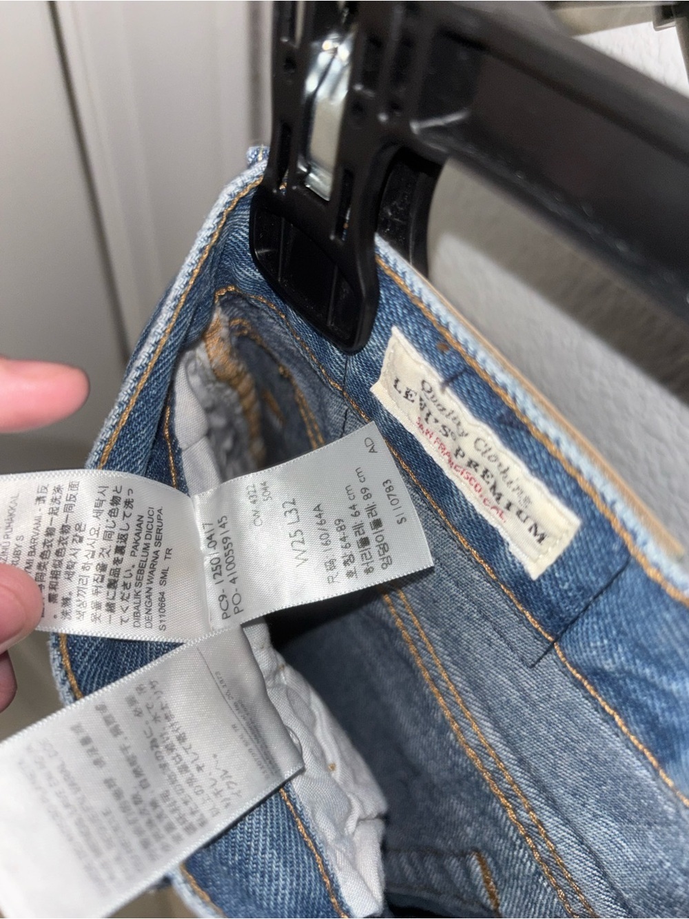 Levi’s Premium 501 Distressed Straight Leg Jeans Medium Wash Women’s 25 - Picture 3 of 4